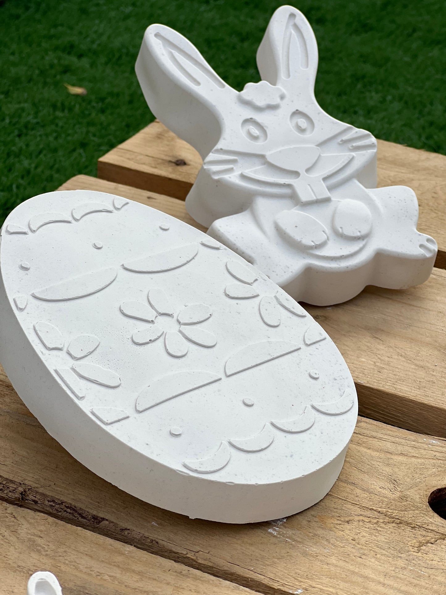 Easter Assorted Figurines- Party Box