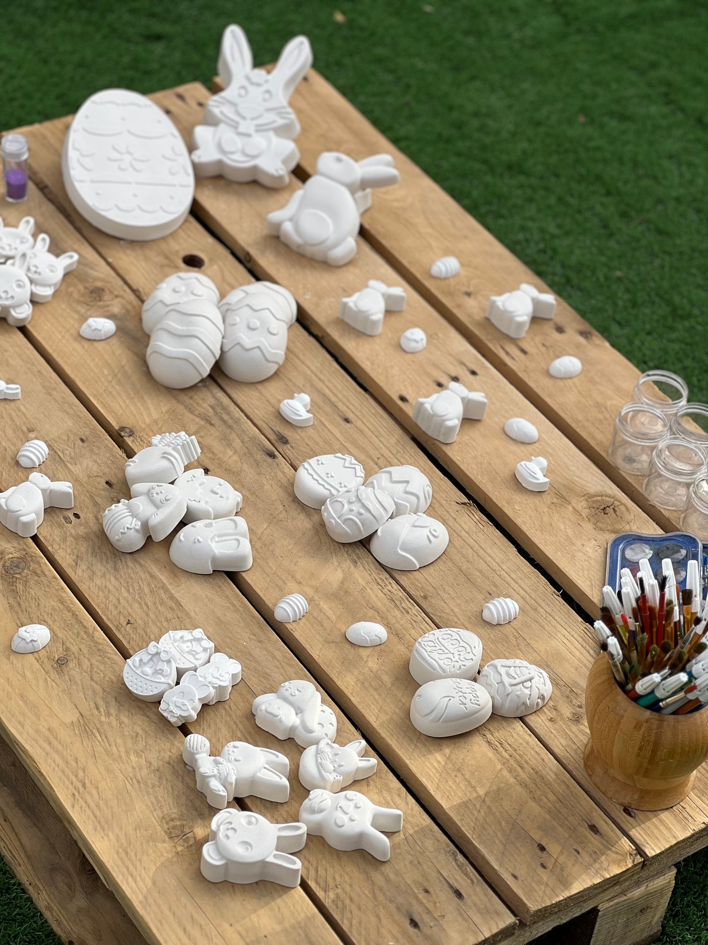 Easter Assorted Figurines- Party Box